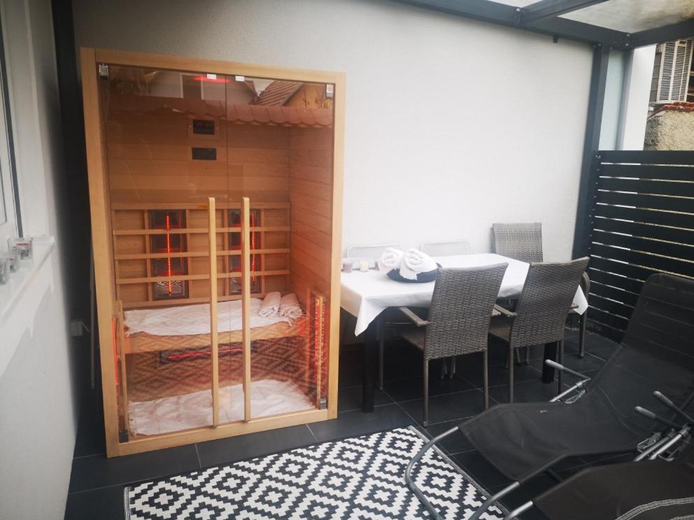 Aparthouse Alfa1 Aparthotel Чатеж об Сави Екстериор снимка
