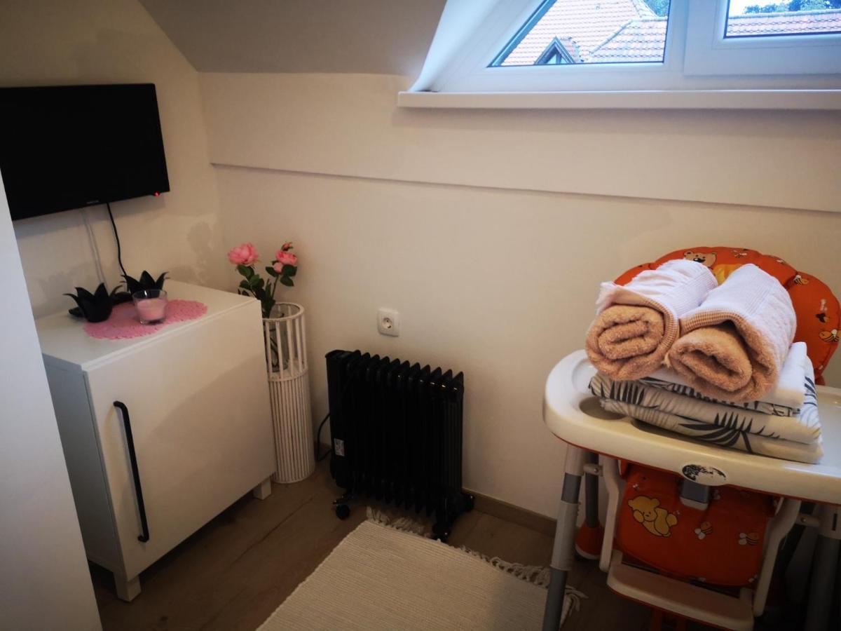Aparthouse Alfa1 Aparthotel Чатеж об Сави Екстериор снимка
