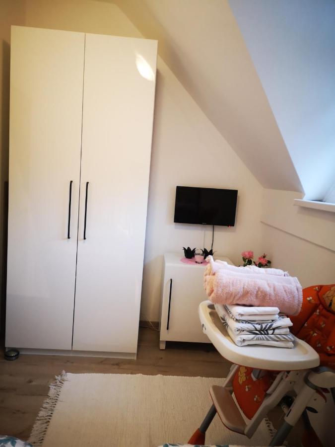 Aparthouse Alfa1 Aparthotel Чатеж об Сави Екстериор снимка